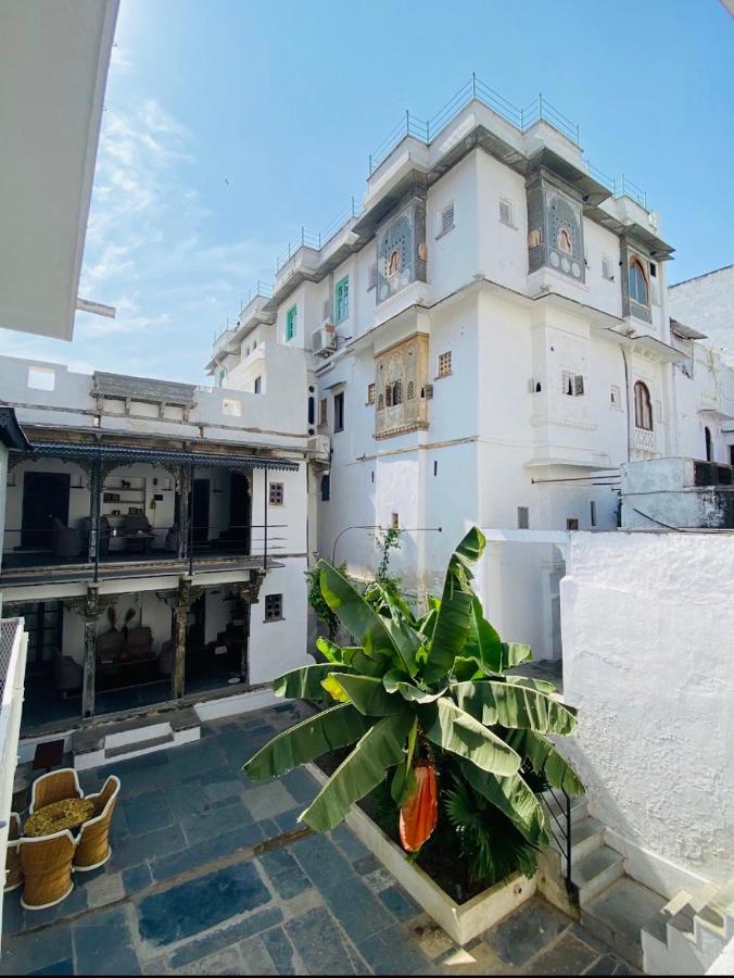 Little Garden Guest House أُودايبور المظهر الخارجي الصورة