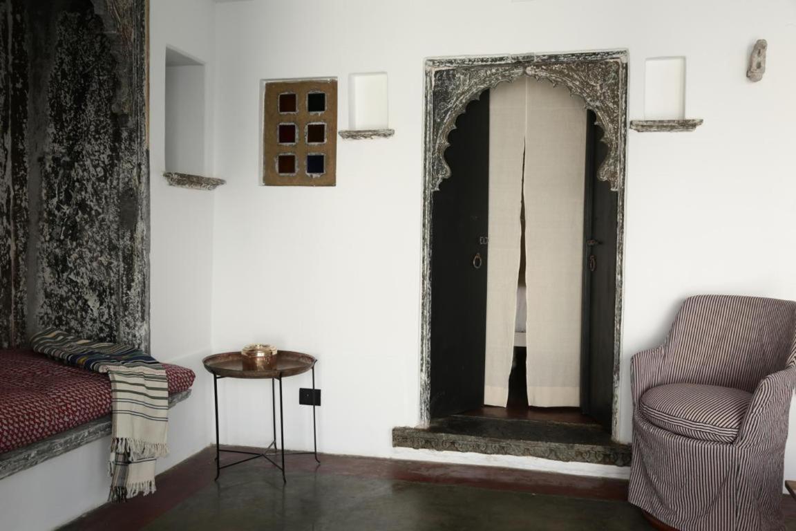 Little Garden Guest House أُودايبور المظهر الخارجي الصورة